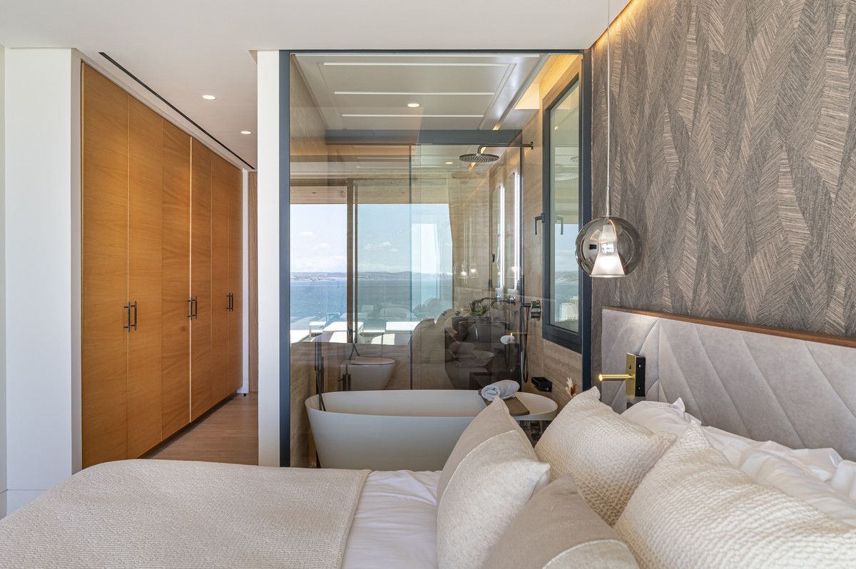 ec78818a6c7e5af54fe35c5e7f781868 - 18