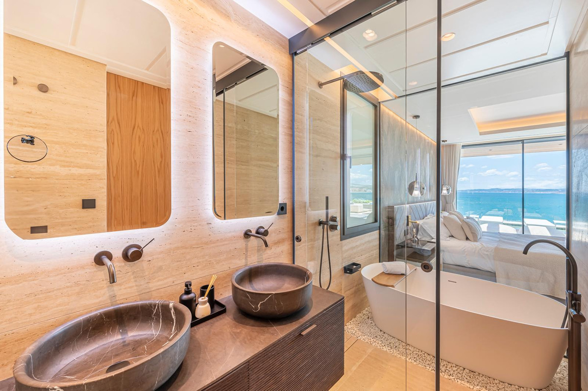 ec78818a6c7e5af54fe35c5e7f781868 - 21