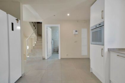 eca3e870bb7c836e23403eeeb39ae886 - 14