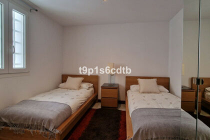 ecd7031aad3f5d99d1c2245d02f53b12 - 26