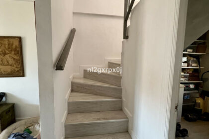 ed0fcc38184a95c76f2d1ade0247774a - 12