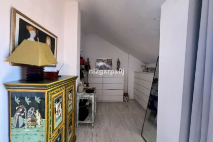 ed0fcc38184a95c76f2d1ade0247774a - 13