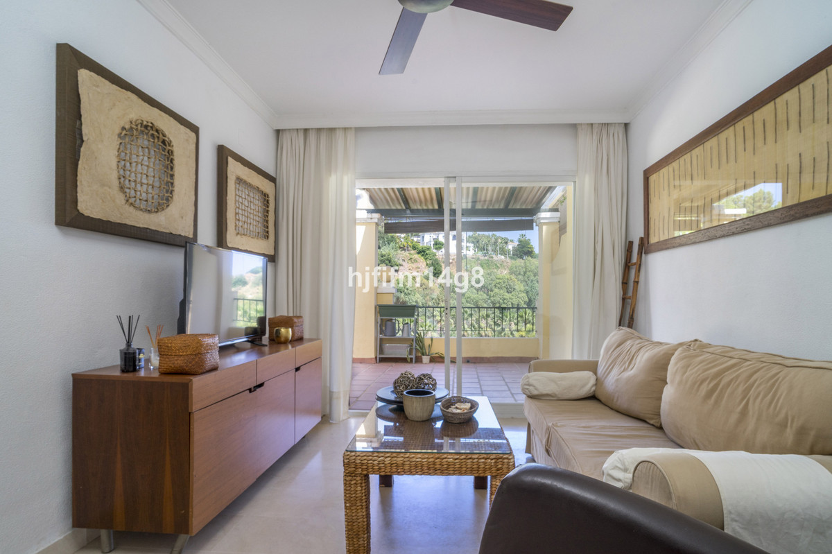 ed3f1373247d151727bece41143657c3 - 4