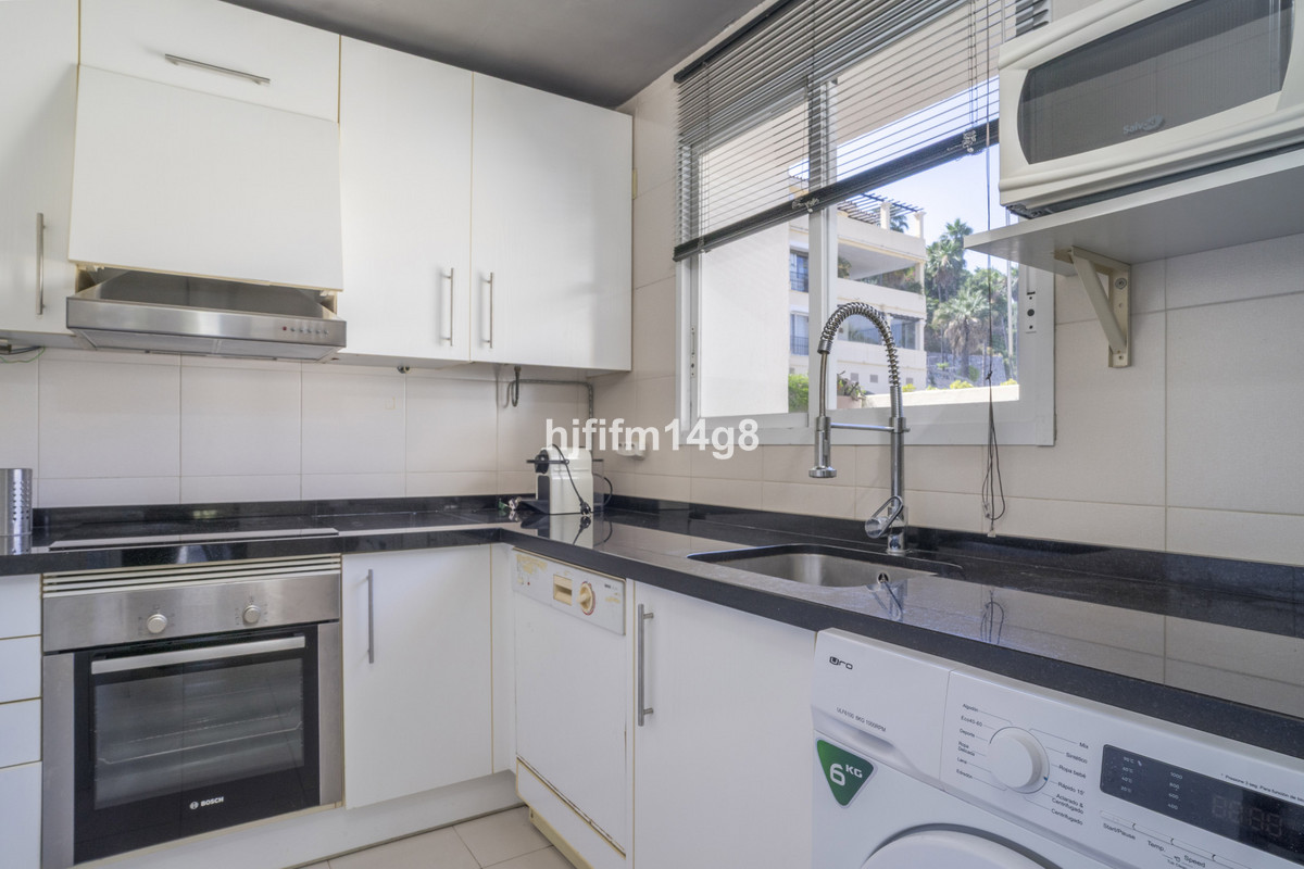 ed3f1373247d151727bece41143657c3 - 8