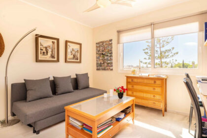 edaa00e149d7541a683d6a1d0a7c2f88 - 11