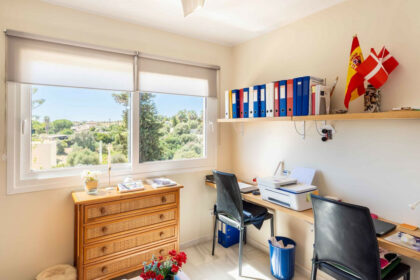 edaa00e149d7541a683d6a1d0a7c2f88 - 12