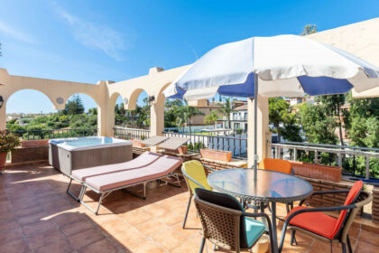 edaa00e149d7541a683d6a1d0a7c2f88 - 18