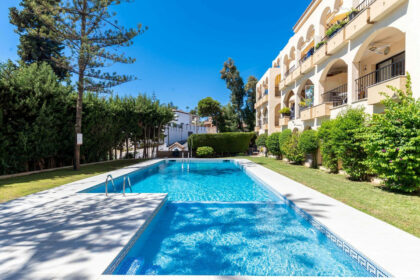 edaa00e149d7541a683d6a1d0a7c2f88 - 20