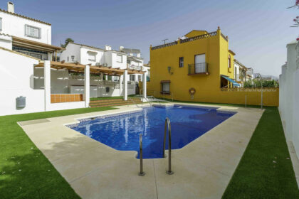 edaffb6a76072a594d0550f6cda55194 - 13