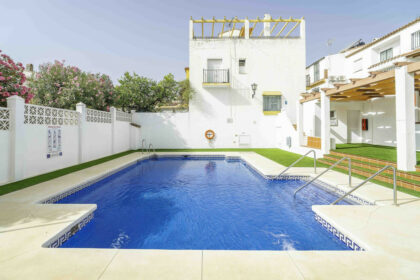 edaffb6a76072a594d0550f6cda55194 - 27