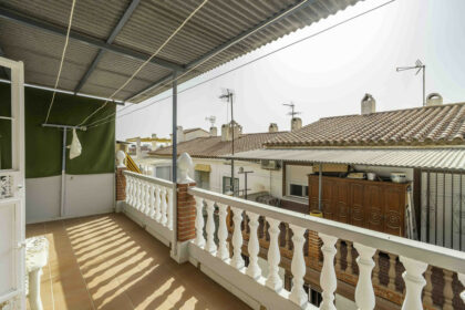 edaffb6a76072a594d0550f6cda55194 - 32