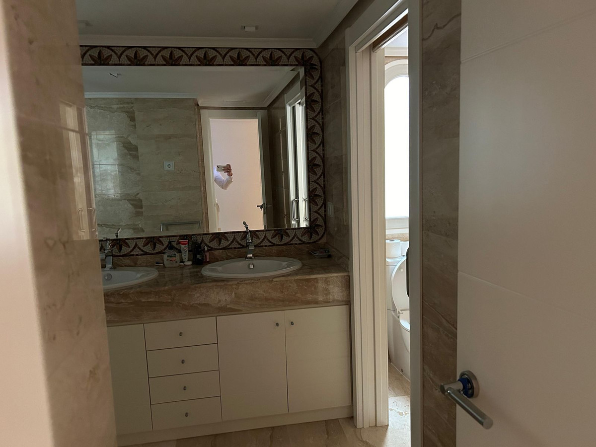 ede1a7873817b3f638230ab213ecb95a - 11