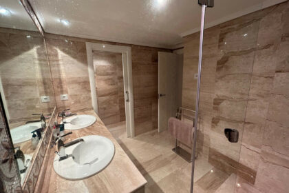 ede1a7873817b3f638230ab213ecb95a - 12