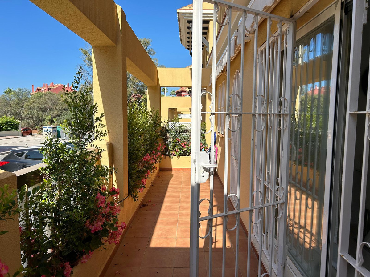 ede1a7873817b3f638230ab213ecb95a - 24