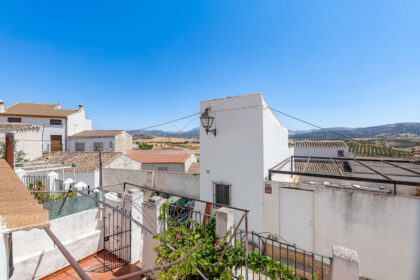 ee0873081310cca65d01d282035dbd74 - 2