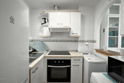 ee3508b558f5e6b7ac741fae07086a7d - 13