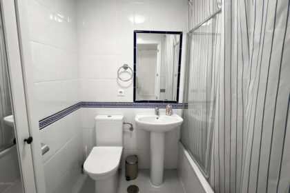 ee3508b558f5e6b7ac741fae07086a7d - 16