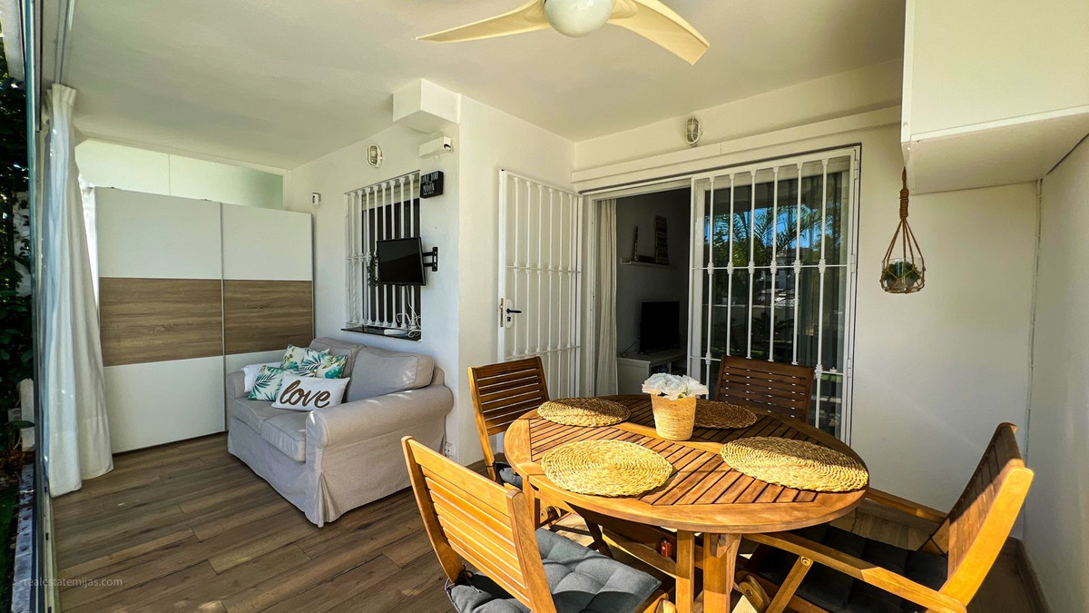 ee3508b558f5e6b7ac741fae07086a7d - 7