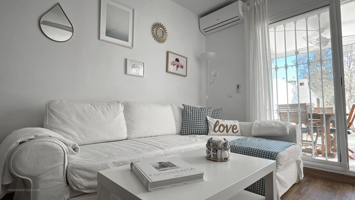 ee3508b558f5e6b7ac741fae07086a7d - 8