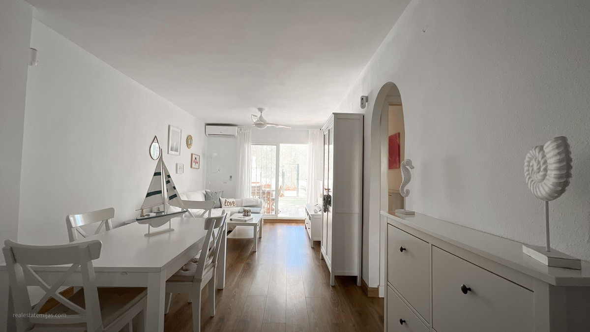 ee3508b558f5e6b7ac741fae07086a7d - 9