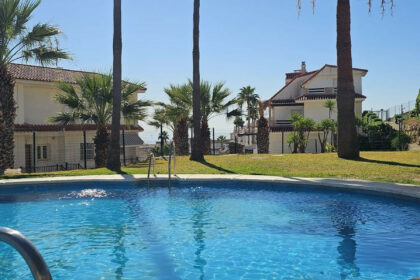 eec93a9fea718a46c74976d2417e3011 - 15