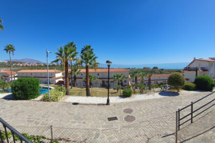 eec93a9fea718a46c74976d2417e3011 - 2