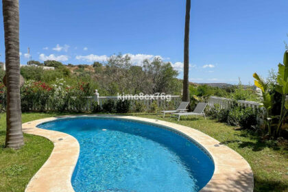 eef6f26dcf8e0dea5b8e7992919a75c1 - 23