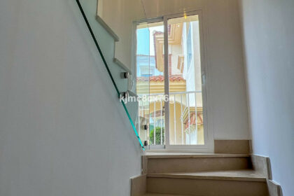 eef6f26dcf8e0dea5b8e7992919a75c1 - 25