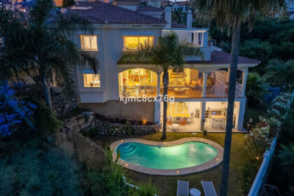 eef6f26dcf8e0dea5b8e7992919a75c1 - 66