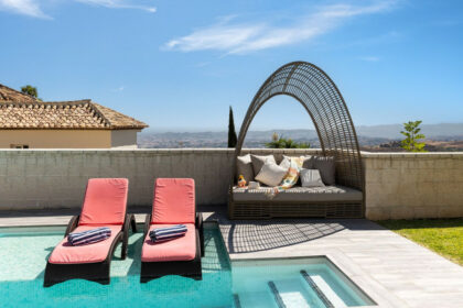 ef163391a8fefef97aa6e2acb9cadc66 - 11