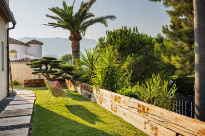 ef163391a8fefef97aa6e2acb9cadc66 - 25