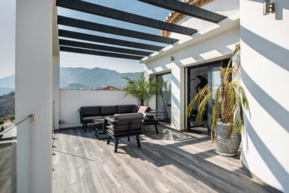 ef163391a8fefef97aa6e2acb9cadc66 - 66