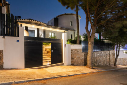 ef163391a8fefef97aa6e2acb9cadc66 - 7