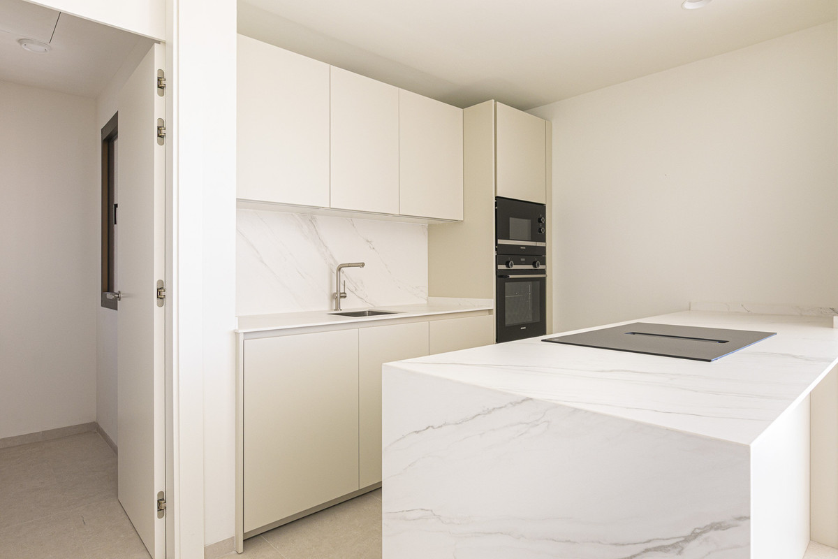 ef4e8d3292d5e150da45b20803f5f4a8 - 11