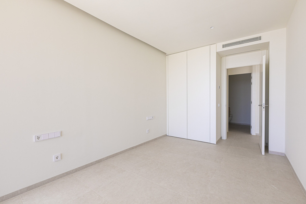 ef4e8d3292d5e150da45b20803f5f4a8 - 21