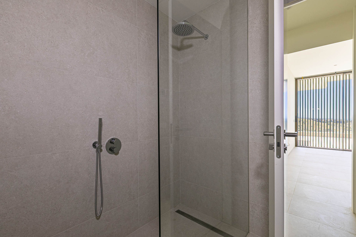 ef4e8d3292d5e150da45b20803f5f4a8 - 26