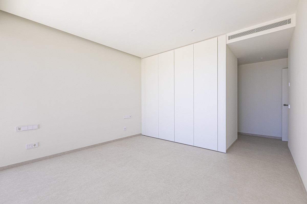 ef4e8d3292d5e150da45b20803f5f4a8 - 28