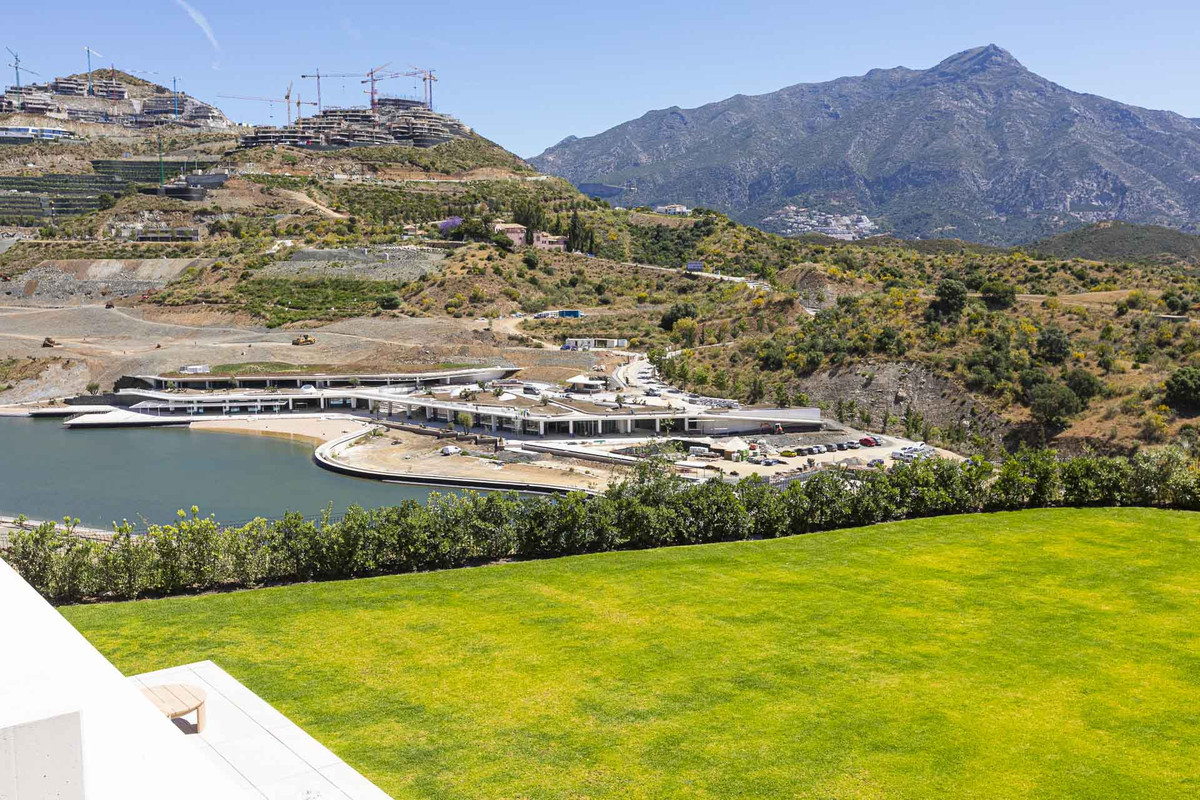 ef4e8d3292d5e150da45b20803f5f4a8 - 42