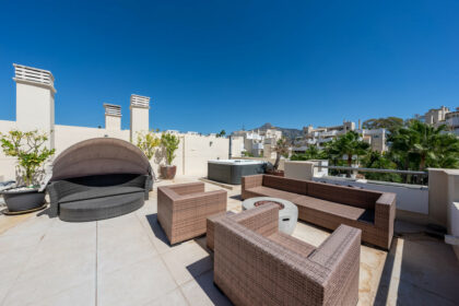 efb4dfe82185c13bb76bec1d556ac8cb - 2