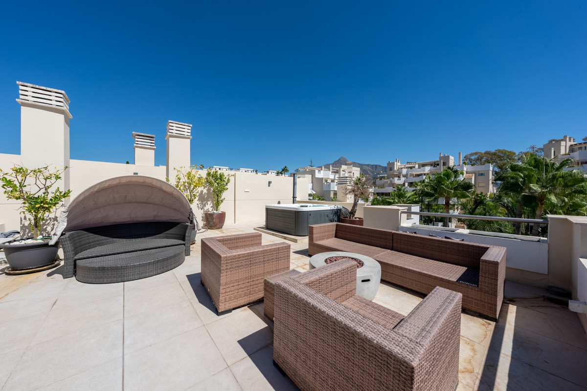 efb4dfe82185c13bb76bec1d556ac8cb - 2