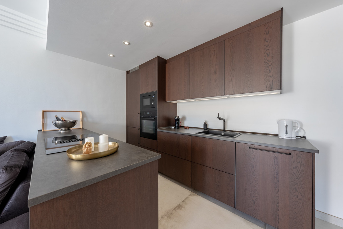 efb4dfe82185c13bb76bec1d556ac8cb - 8