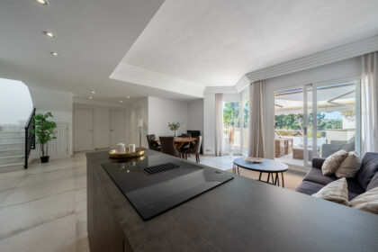 efb4dfe82185c13bb76bec1d556ac8cb - 9