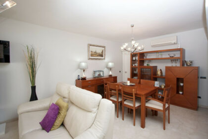 efd1130d5587f80dc4c5919066e1eb82 - 12