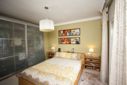 efd1130d5587f80dc4c5919066e1eb82 - 19