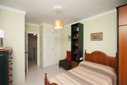 efd1130d5587f80dc4c5919066e1eb82 - 25