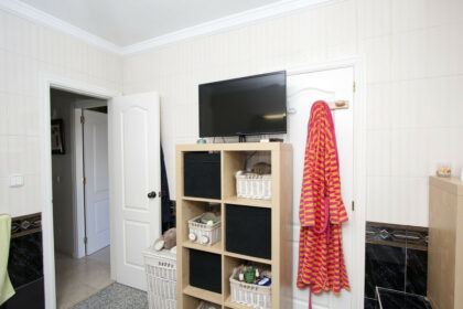 efd1130d5587f80dc4c5919066e1eb82 - 28