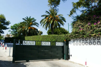 f0a50341365449d47c00047b967096c4 - 10