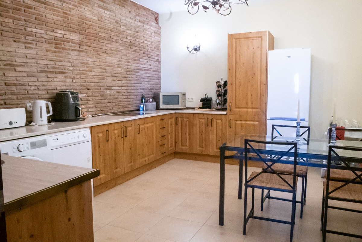 f0bd7cc84bd82cf388b17e68b8574f8a - 21