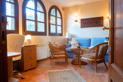 f0bd7cc84bd82cf388b17e68b8574f8a - 23