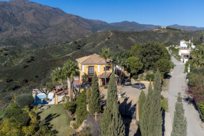 f0bd7cc84bd82cf388b17e68b8574f8a - 52